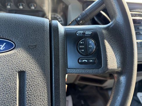 Used 2017 Ford F650 2WD Crew Cab Super Duty image 32