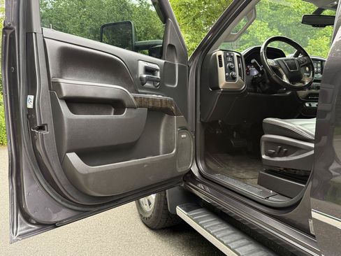 Used 2016 GMC Sierra 2500 Denali AWD/4WD image 11