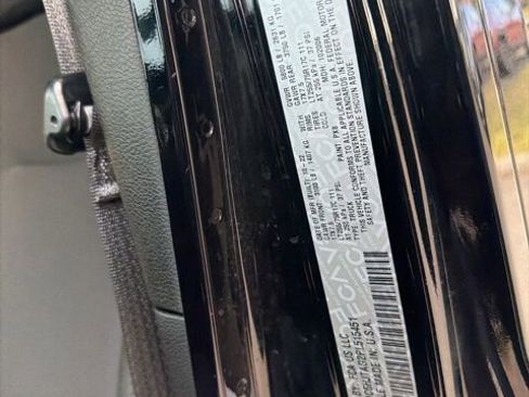 Used 2023 Jeep Gladiator Sport image 10