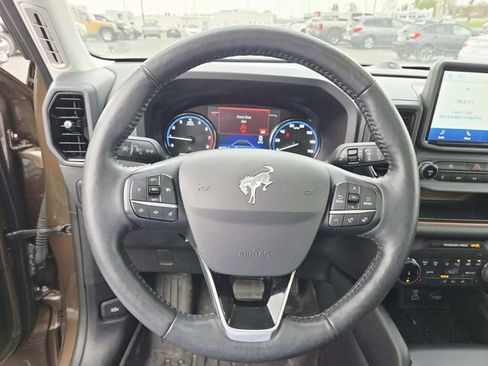 Used 2022 Ford Bronco Sport Outer Banks w/ Tech Package AWD/4WD image 18