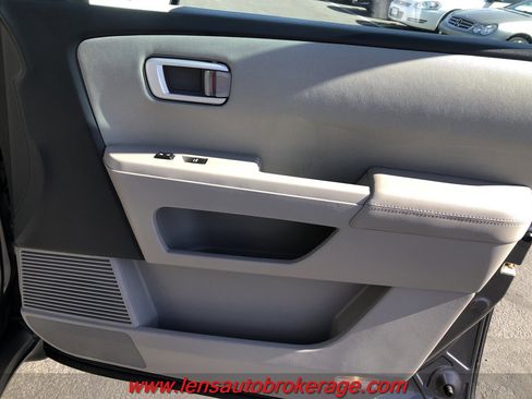 Used 2015 Honda Pilot LX image 22