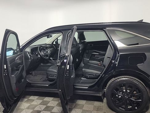 Used 2021 Kia Sorento SX FWD image 16