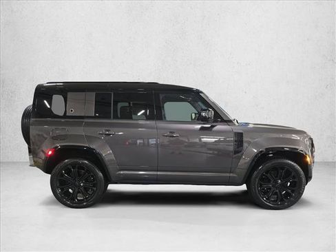New 2026 Land Rover Defender 110 OCTA AWD/4WD image 4