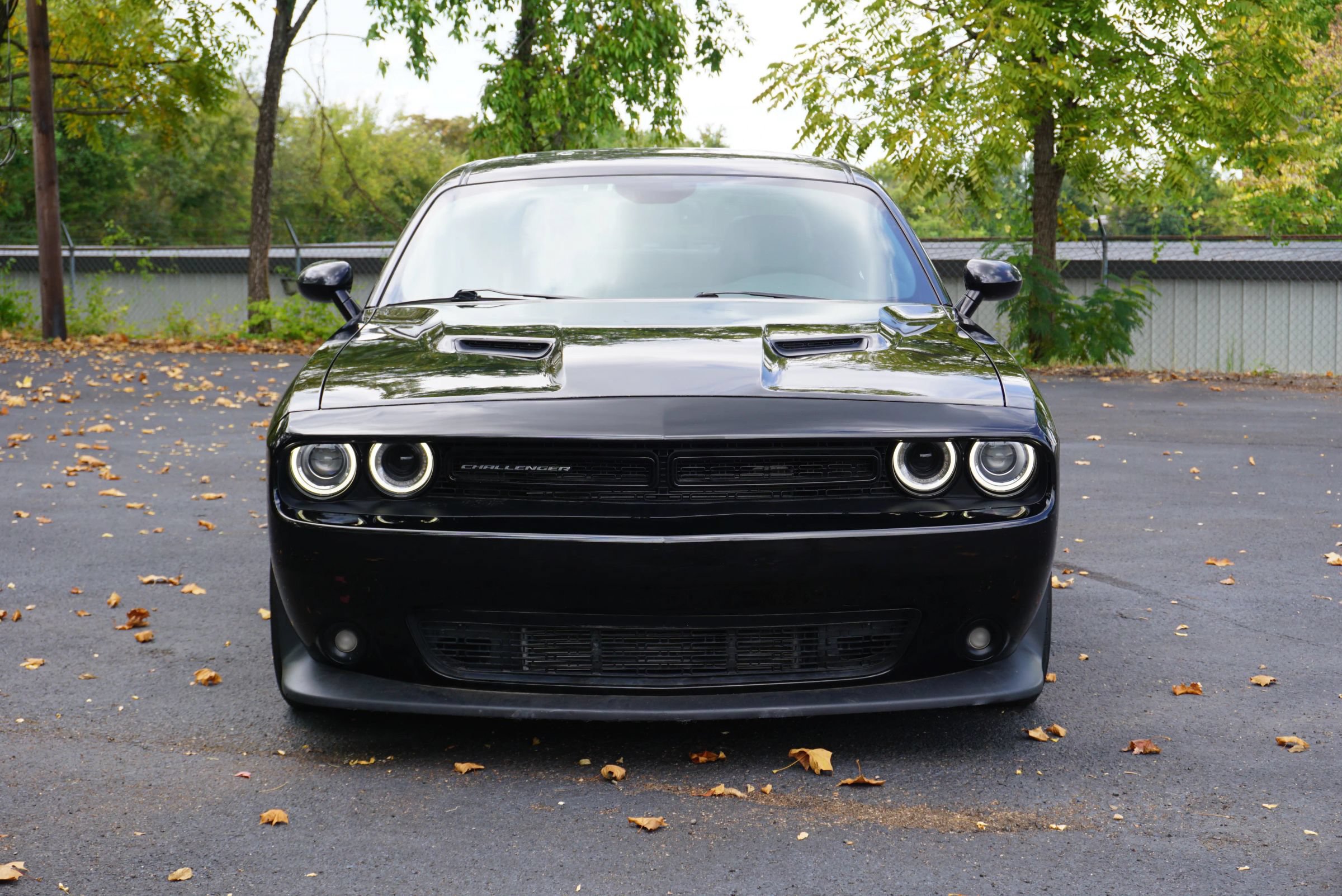 Used 2016 Dodge Challenger R/T Scat Pack w/ Leather Interior Group RWD image 2