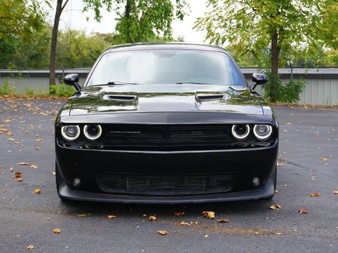 Used 2016 Dodge Challenger R/T Scat Pack w/ Leather Interior Group RWD image 2