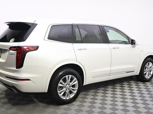 Certified 2023 Cadillac XT6 Luxury AWD/4WD image 7