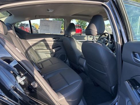 New 2025 Nissan Altima 2.5 SR w/ SR Premium Package image 17