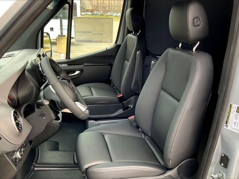 New 2026 Mercedes-Benz Sprinter 2500 image 12