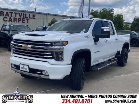Used 2020 Chevrolet Silverado 2500 High Country w/ Technology Package AWD/4WD image 38
