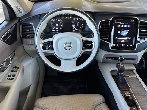 Used 2022 Volvo XC90 T6 Inscription image 13