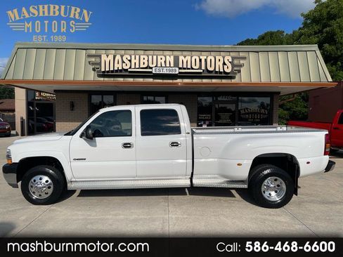 Used 2002 Chevrolet Silverado 3500 LT RWD image 1