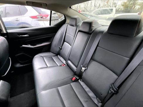 Certified 2023 Nissan Altima 2.5 SR w/ SR Premium Package image 19