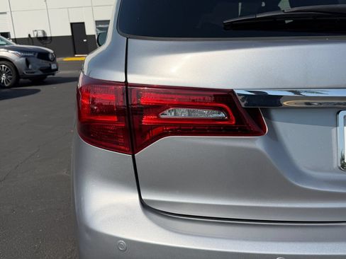 Used 2016 Acura MDX SH-AWD image 11