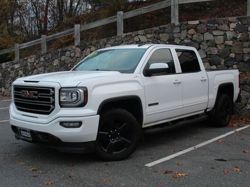 Used 2017 GMC Sierra 1500 SLE w/ SLE Value Package image 2