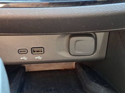 Used 2025 Buick Envista Avenir FWD image 28