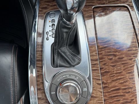 Used 2017 Nissan Armada Platinum w/ Captain Seat Package image 22