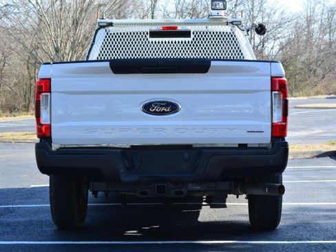 Used 2017 Ford F250 XL w/ Power Equipment Group RWD image 6