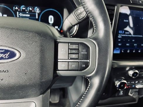 Used 2022 Ford F150 Lariat w/ Max Trailer Tow Package image 21