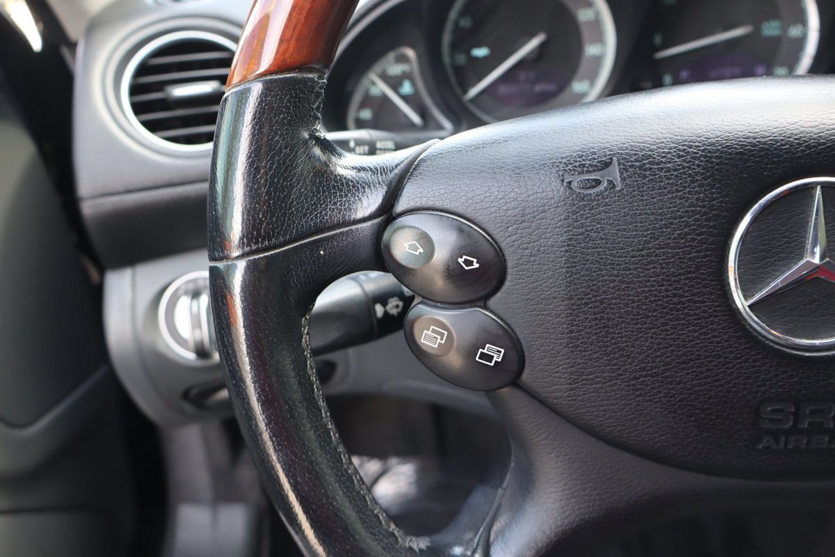Used 2003 Mercedes-Benz SL 500 image 12