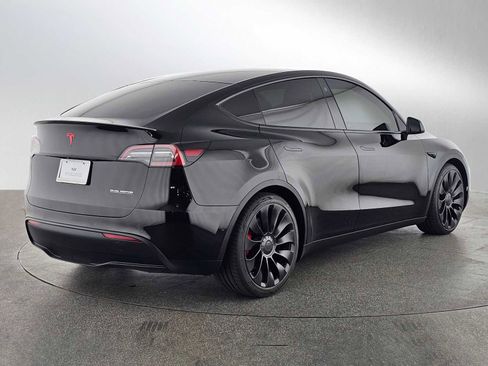 Used 2022 Tesla Model Y Performance AWD/4WD image 3