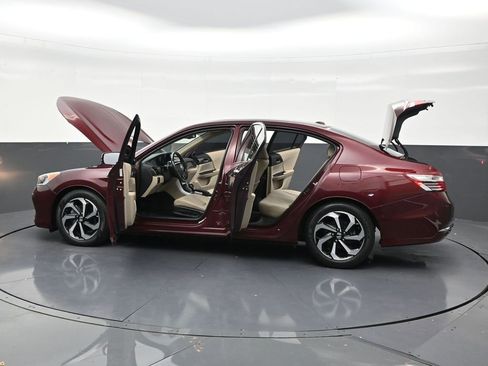 Used 2017 Honda Accord EX-L image 31
