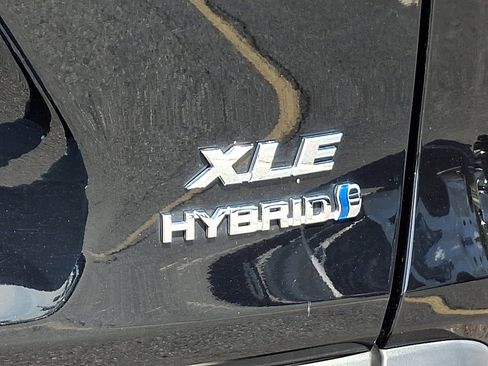 Used 2024 Toyota RAV4 XLE w/ Convenience Package AWD/4WD image 32