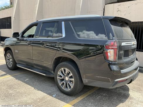 Used 2024 Chevrolet Tahoe LT w/ LT Signature Package RWD image 5