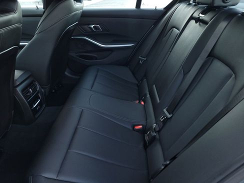 Used 2025 BMW 330i xDrive Sedan image 10