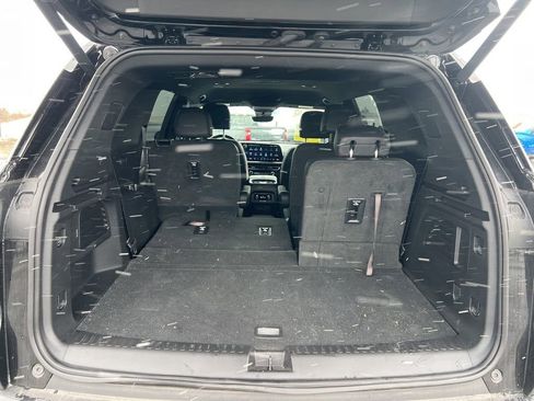 Used 2025 Chevrolet Traverse Z71 w/ Enhanced Driving Package image 6