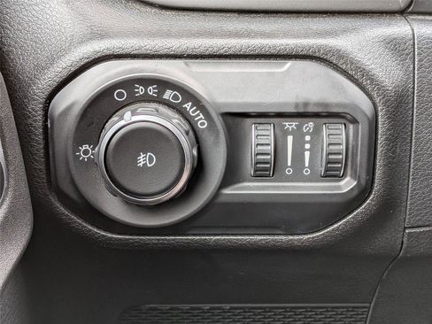 Certified 2021 Jeep Wrangler Unlimited Sahara AWD/4WD image 23