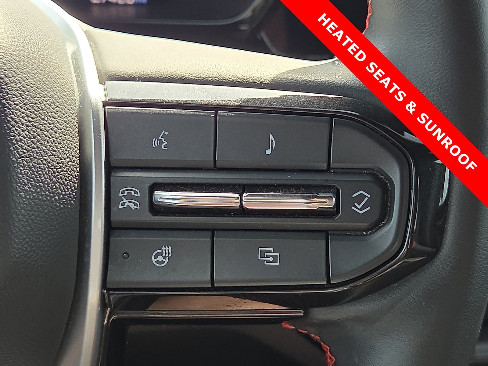 Used 2024 Chevrolet Colorado Z71 w/ LPO, Dark Essentials Package AWD/4WD image 22