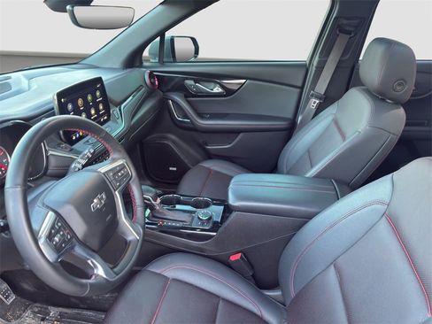 Used 2024 Chevrolet Blazer RS w/ Driver Confidence II Package image 6