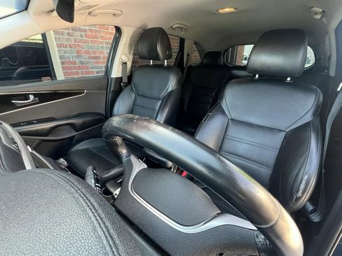 Used 2019 Kia Sorento EX FWD image 36