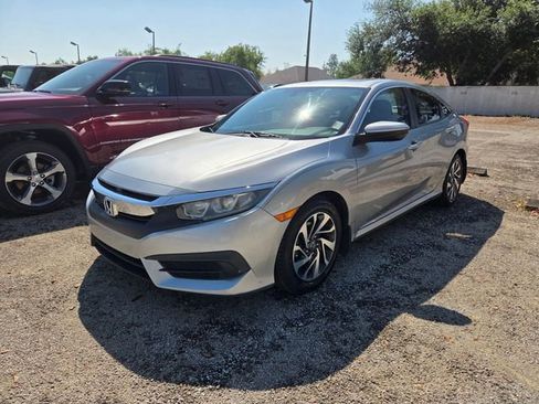 Used 2017 Honda Civic EX image 3