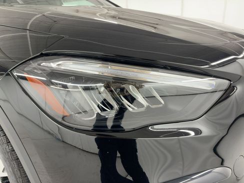 Certified 2025 Mercedes-Benz GLA 250 image 11