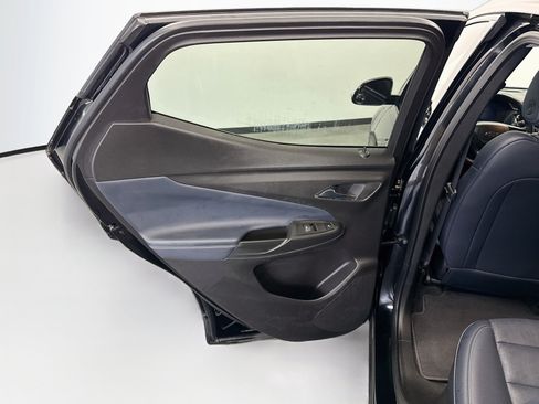Used 2023 Chevrolet Bolt EUV Premier FWD image 25