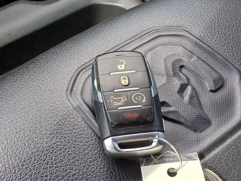 Used 2019 RAM 1500 Laramie w/ Sport Appearance Package AWD/4WD image 13