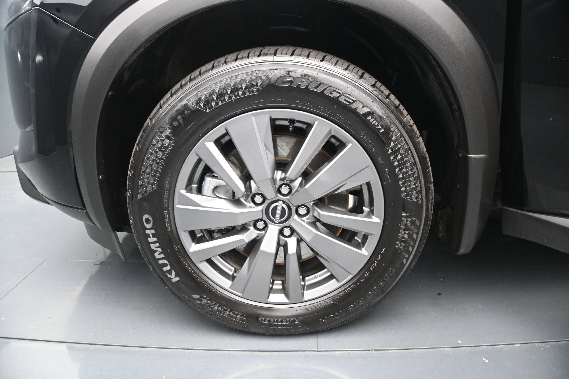 Used 2025 Nissan Pathfinder SV w/ SV Premium Package AWD/4WD image 28