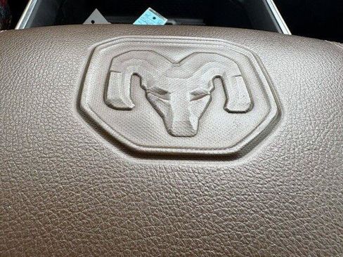 Used 2020 RAM 1500 Laramie AWD/4WD image 13