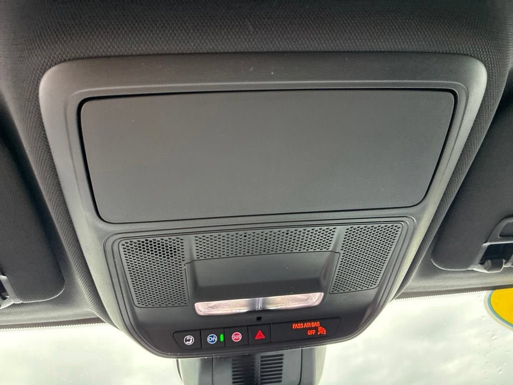 New 2027 Chevrolet Equinox LT FWD image 13