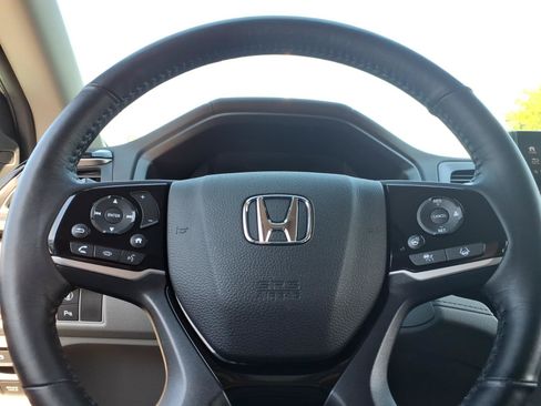 Used 2024 Honda Odyssey Elite image 27