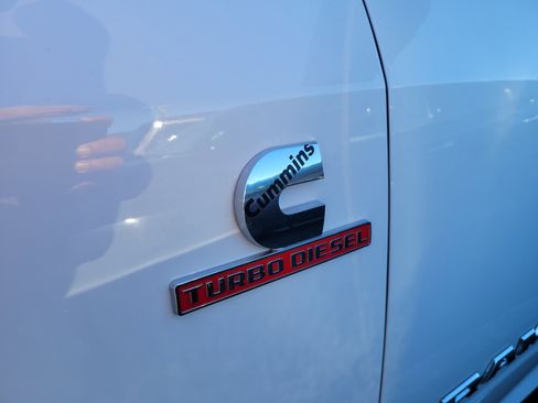 Used 2022 RAM 3500 Limited image 9