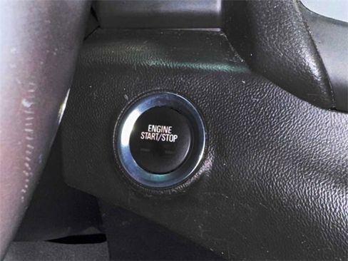 Used 2018 GMC Terrain SLE image 21