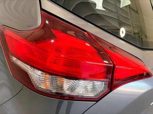 Used 2018 Nissan Kicks SV FWD image 13