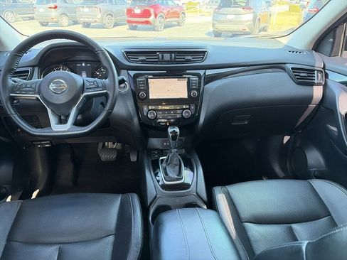 Used 2022 Nissan Rogue Sport SL image 12