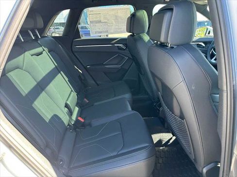 New 2025 Audi Q3 2.0T Premium image 12