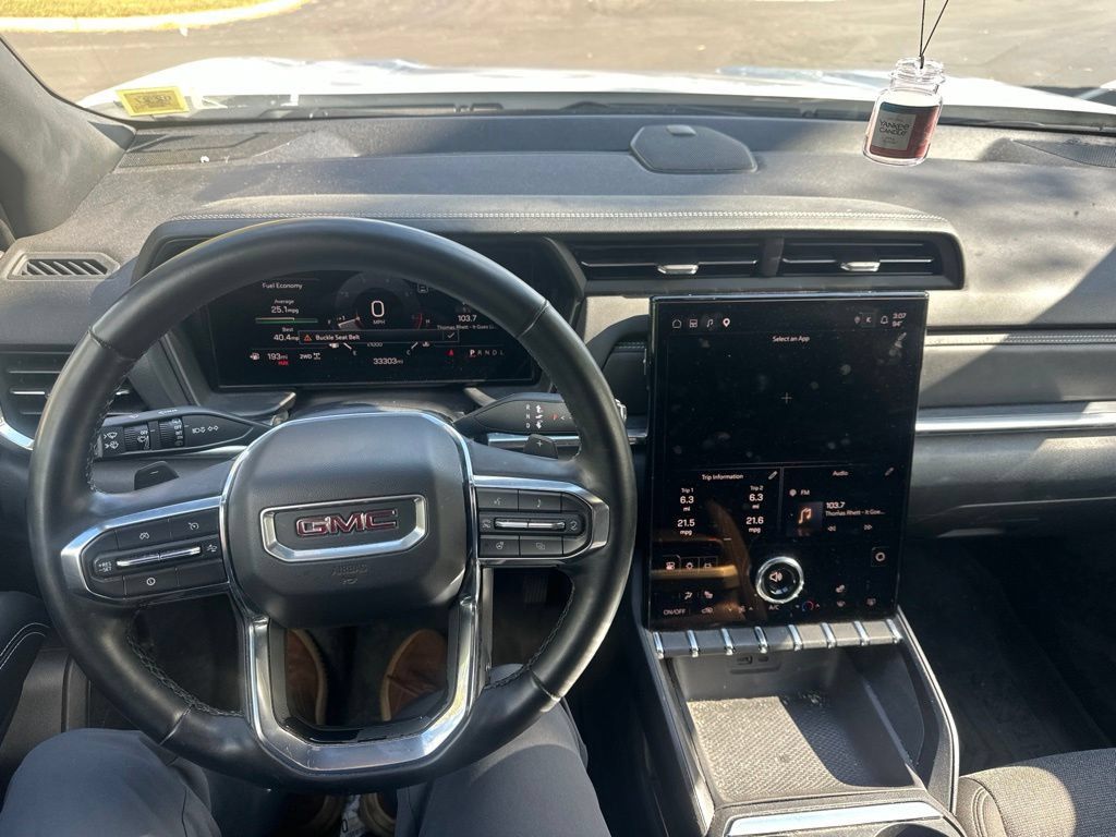 Used 2025 GMC Terrain Elevation AWD/4WD image 16