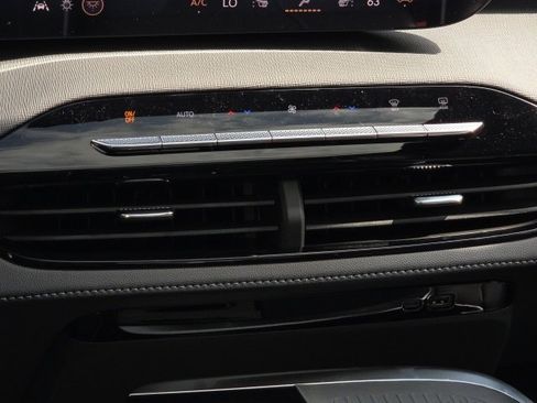 New 2026 Buick Enclave Sport Touring w/ Power Package image 22