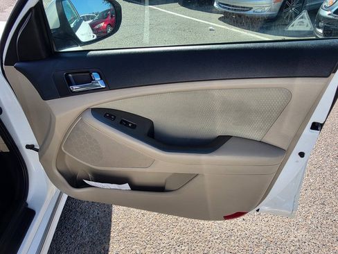 Used 2012 Kia Optima Hybrid FWD image 32