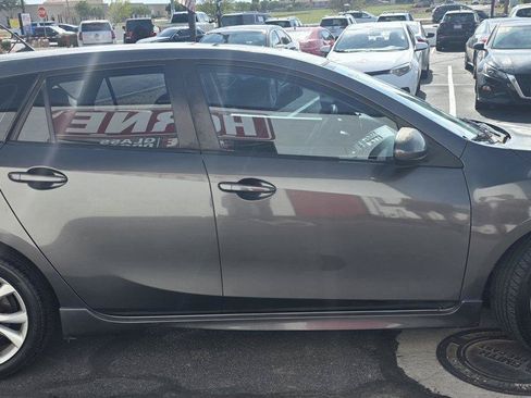 Used 2011 MAZDA MAZDA3 s Sport FWD image 4